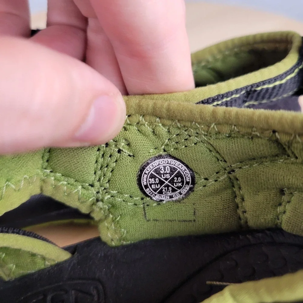 Keen Sandals Youth 3 Newport H2 Black Green Water Hike Camp Shoes Outdoor‎ Kids